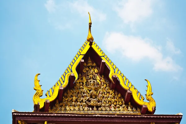 Roof of monastery Wat Na Phramane in Ajutthaya — Stock Photo, Image