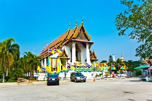 Kloster wat na phramane in ajutthaya mit berühmten Goldbuddha a — Stockfoto