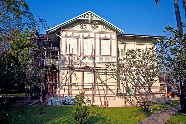 Дома Мбаппе реставрируют во дворце Банг Па Ин — стоковое фото