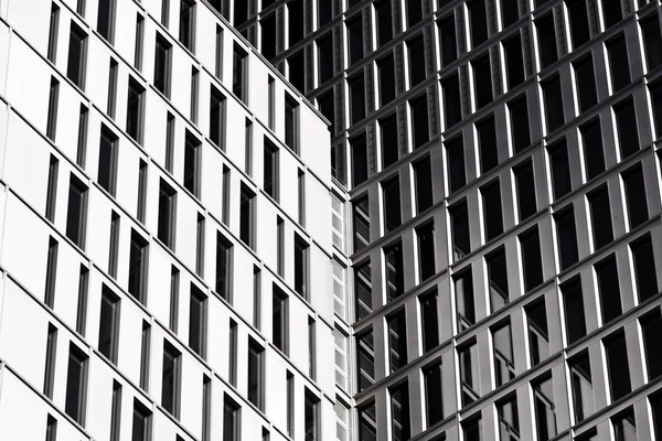 Fönstren av kontorsbyggnader — Stockfoto