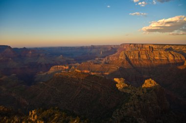 grand canyon'ın renkli günbatımında