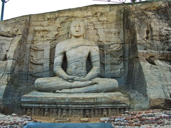 Budda morente a Gal Vihascar ra nell'antica capitale Polonnaruwa , — Foto Stock