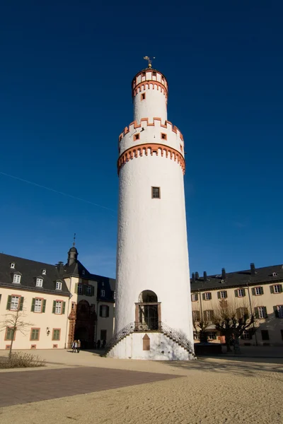 Beroemde toren van het kasteel in bad homburg, oorspronkelijke locatie voor — Stockfoto
