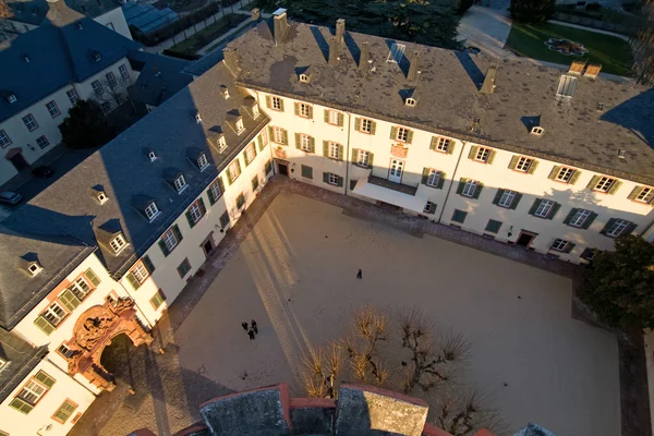 Кофедральный двор замка в Бад Хомбурге, оригинальное место для — стоковое фото