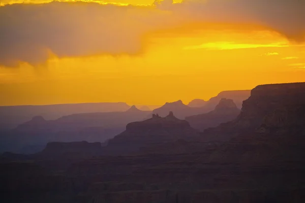 Vista do pôr do sol do ponto de vista do deserto para o Grand canyon, sul — Fotografia de Stock