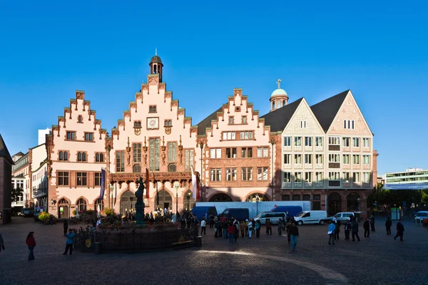 Roemerberg em Frankfurt, o antigo centro histórico da cidade — Fotografia de Stock