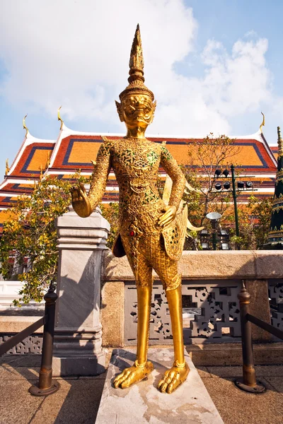 A kinaree, a mythology figure, in the Grand Palace in Bangkok — Stok fotoğraf