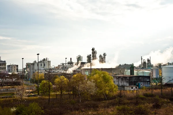 Kemisk fabrik — Stockfoto