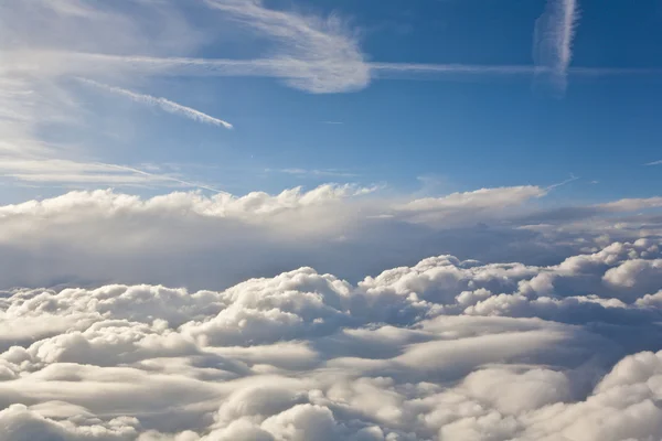 Céu com nuvens de cima — Fotografia de Stock
