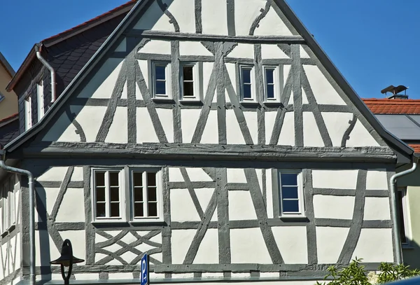 Alte renovierte Fachwerkhäuser — Stockfoto