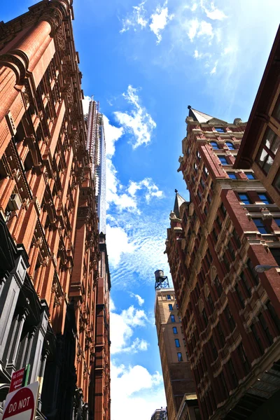 Красиві Грін-стріт на Манхеттені зі старими будинками, Нью-Йорк — стокове фото