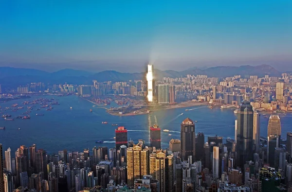 Hong Kong vue sur la ville depuis le sommet Victoria — Photo