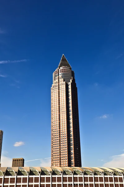 Messeturm - wieża fair frankfurt — Zdjęcie stockowe