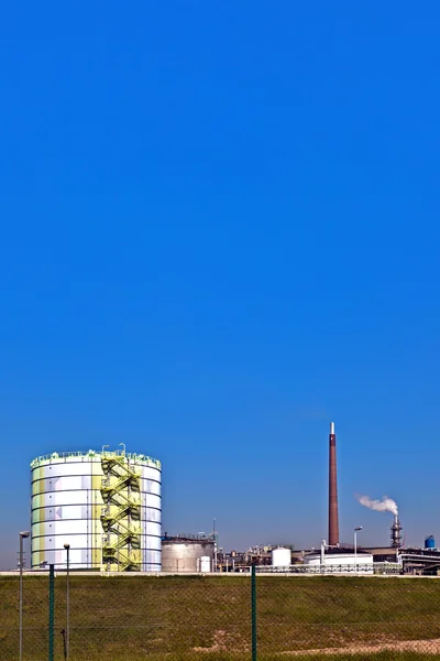 Egy ipari park, a gyönyörű táj a Siló — Stock Fotó