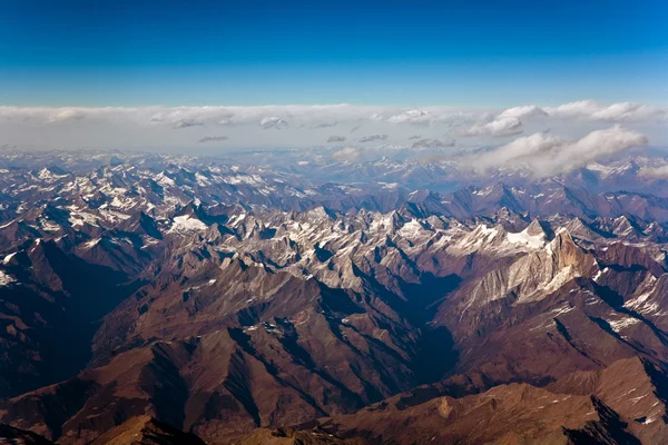 美丽的景色，从飞机到 himalay 的山脉 — 图库照片