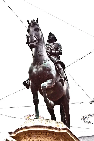 Estátua de Filipe III na Plaza Mayor em Madrid — Fotografia de Stock