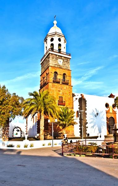 Belltower iglesia san miguel w teguise — Zdjęcie stockowe