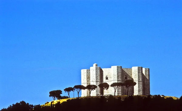 Castel del monte, ünlü Şato'terra di frederic II — Stok fotoğraf