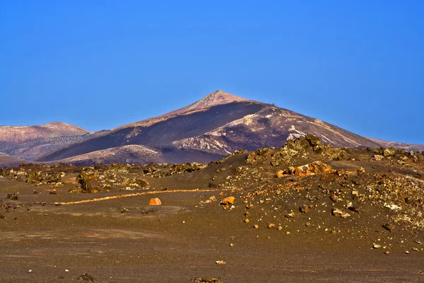 Volkan manzaraya timanfaya lanza içinde gün batımı, ulusal parc — Stok fotoğraf