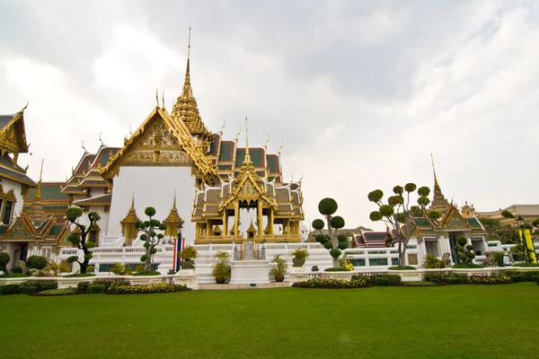 Świątyni Phra Tinang Aporn Phimok Prasat Pavillon grand PAL — Zdjęcie stockowe