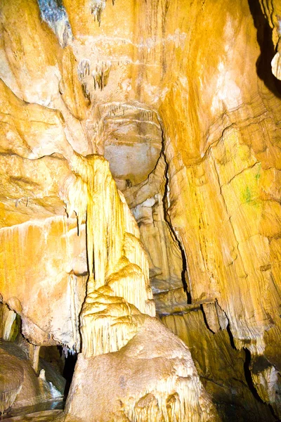 クリスタルの洞窟セコイア — ストック写真