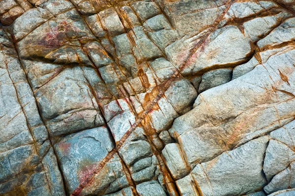 Mooie structuren, lijnen in stenen geeft een indruk van nat — Stockfoto
