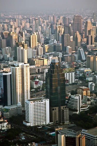 Nézd egész bangkok városára, irodaházak és condominiu — Stock Fotó