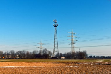 güzel manzara içinde elektrik Kulesi