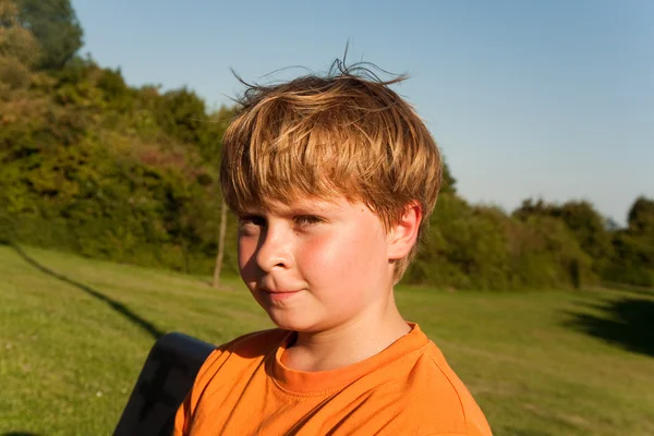 Portret pocenie się chłopca po sportowe — Zdjęcie stockowe