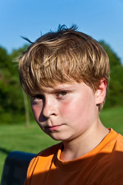 スポーツの後発汗少年のポートレート — ストック写真