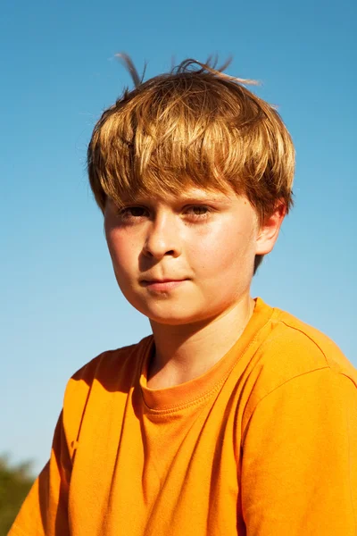 Portret pocenie się chłopca po sportowe — Zdjęcie stockowe