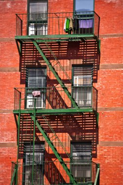 Eski evlerde yangın merdiveni