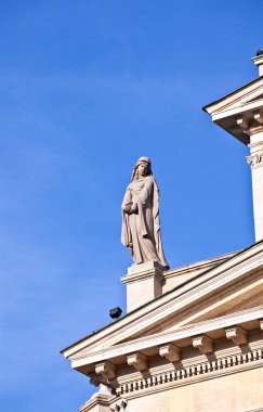 Frankfurt ünlü opera binası