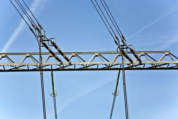 Elektrizitätswerk mit Himmel — Stockfoto