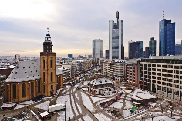 View to skyline of Frankfurt with Hauptwache and skyscraper — Stock Photo, Image