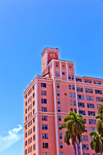 Beautiful historic buildings in Miami in the Art deco district — Stock Photo, Image