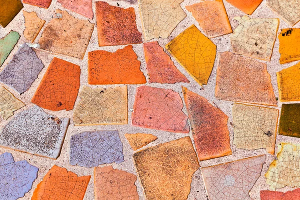 Mosaik met tegels geeft een mooie kleurrijke patroon — Stockfoto