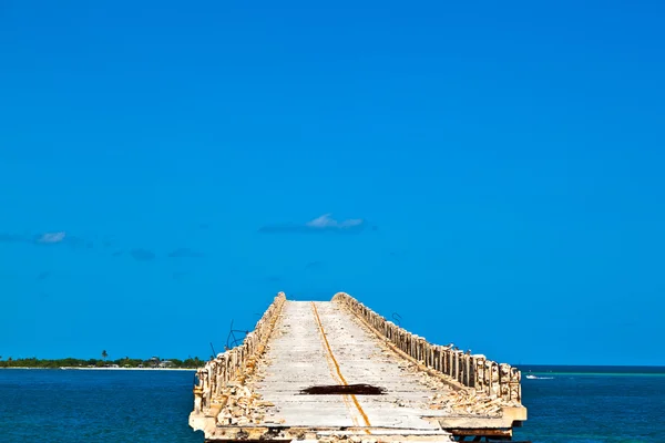 Alte bahnbrücke auf dem bahia honda key in den florida keys — Stockfoto