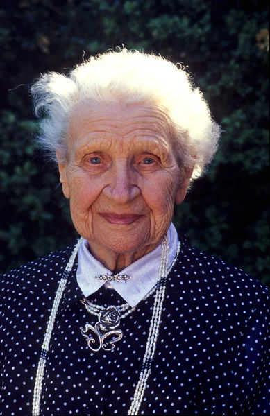 おばあちゃんの肖像画 — ストック写真