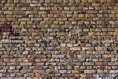 Kırmızı ve sarı tuğla duvar
