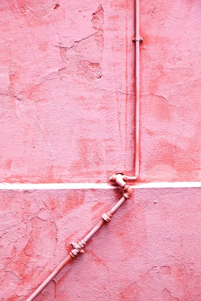 Duvar ile çıkış boru — Stok fotoğraf