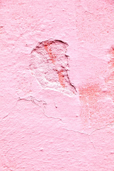 Růžové zdi s malovanými škody — Stock fotografie