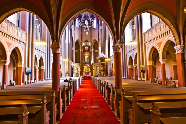 Berühmte gotische Marktkirche von innen — Stockfoto