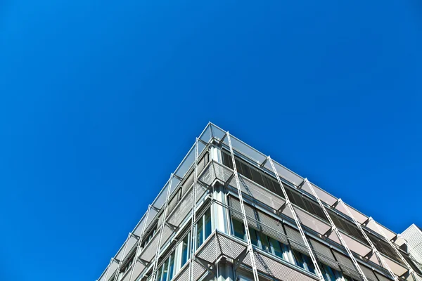 Generieke modern gebouw zonder — Stockfoto