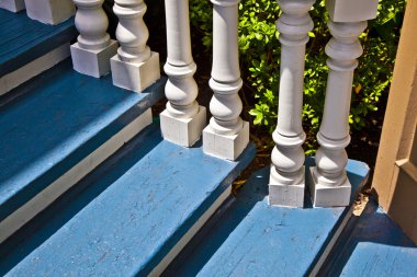 eski bir ev merdiven