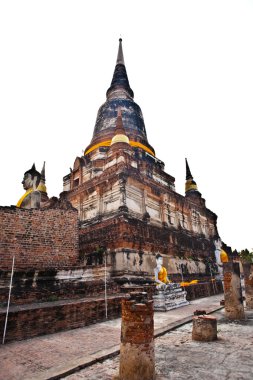 wat yai chai mongkol ayutthay Tapınağı'nda Buda heykelleri