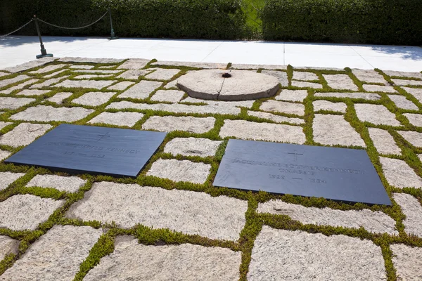John F. Kennedy Eternal Flame presidential memorial — Stock Photo, Image