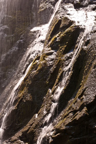Красивий природний водоспад — стокове фото