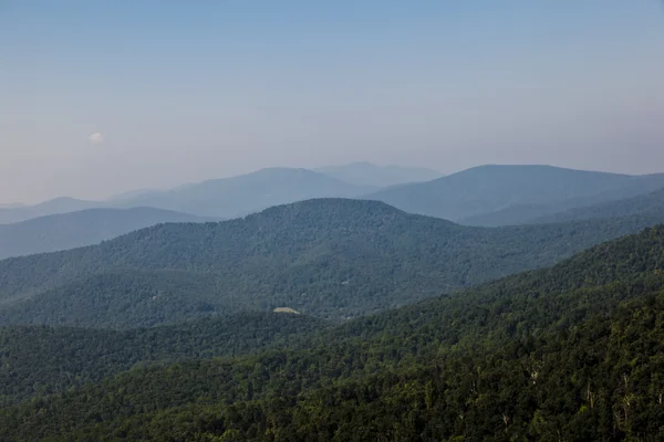 Belle vue sur la populaire montagne Blue Ridge — Photo