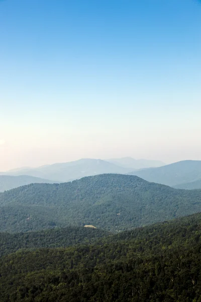 Piękny widok na góry popularne blue ridge — Zdjęcie stockowe